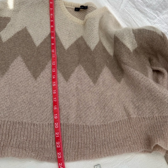 Zara Cozy Chevron Pattern Sweater - Cream and Brown #A - Picture 5 of 8